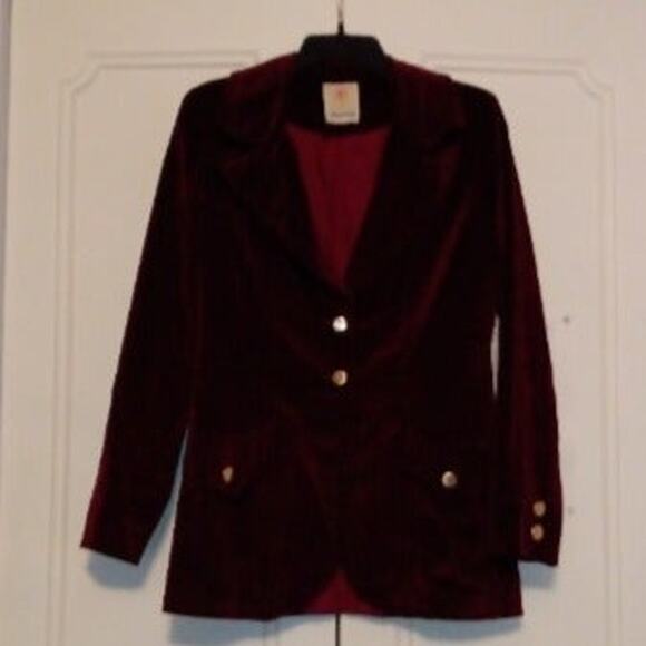 Rich Reddish Purple Velvet Coat from the 1970s  Unisex. - Picture 1 of 10